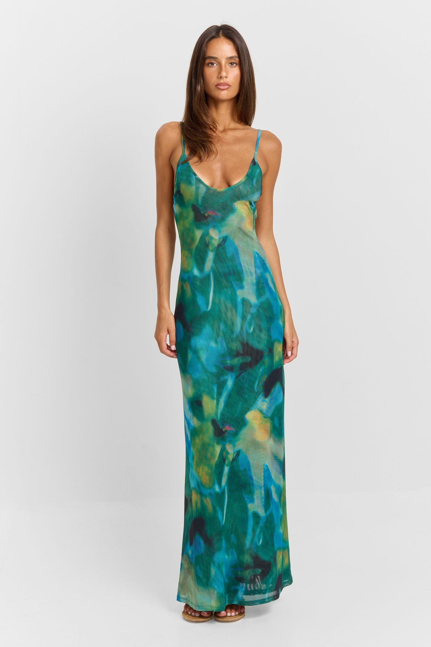 Vera | Show-Stopping Multi-Wear, Fluid Transeasonal Botanical