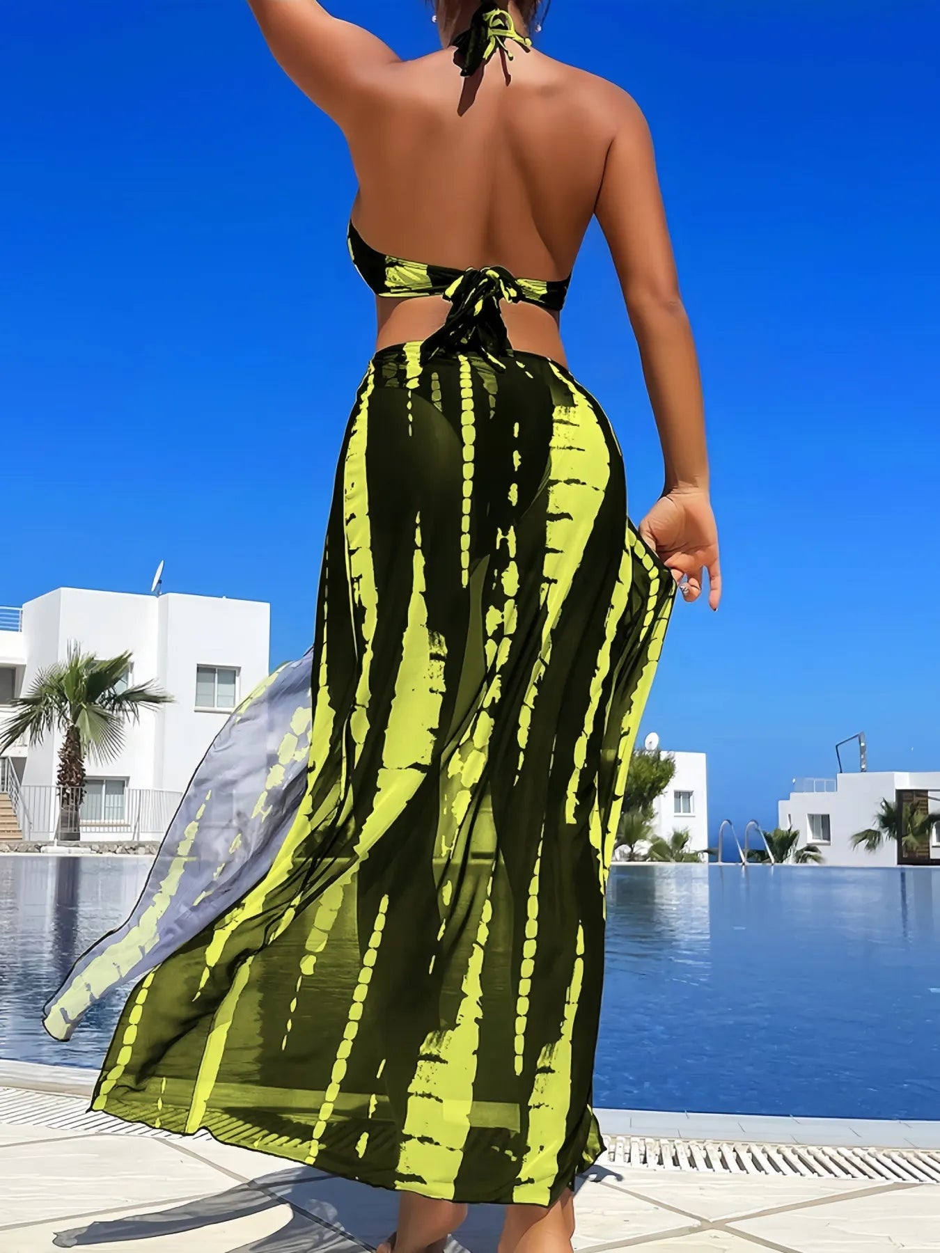 Flow | Chromatic Fluidity, Multi-Tiered Coastal Artistry