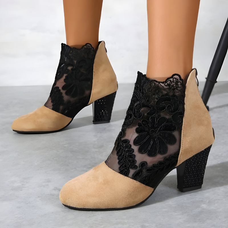 Norene | Biomechanical Arch Alignment, Anatomical Wide-Toe Box Architecture
