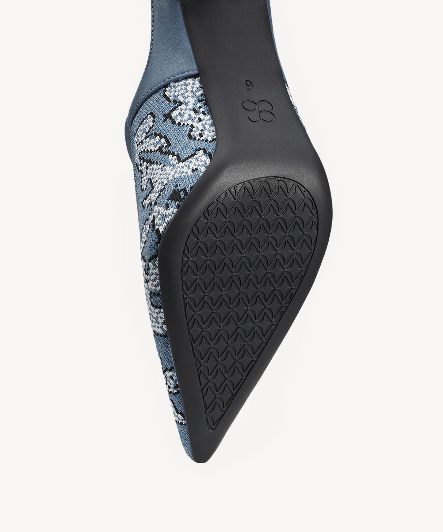 Grace | Sculpted Stiletto Geometry, Seamless Fly-Woven Luxury