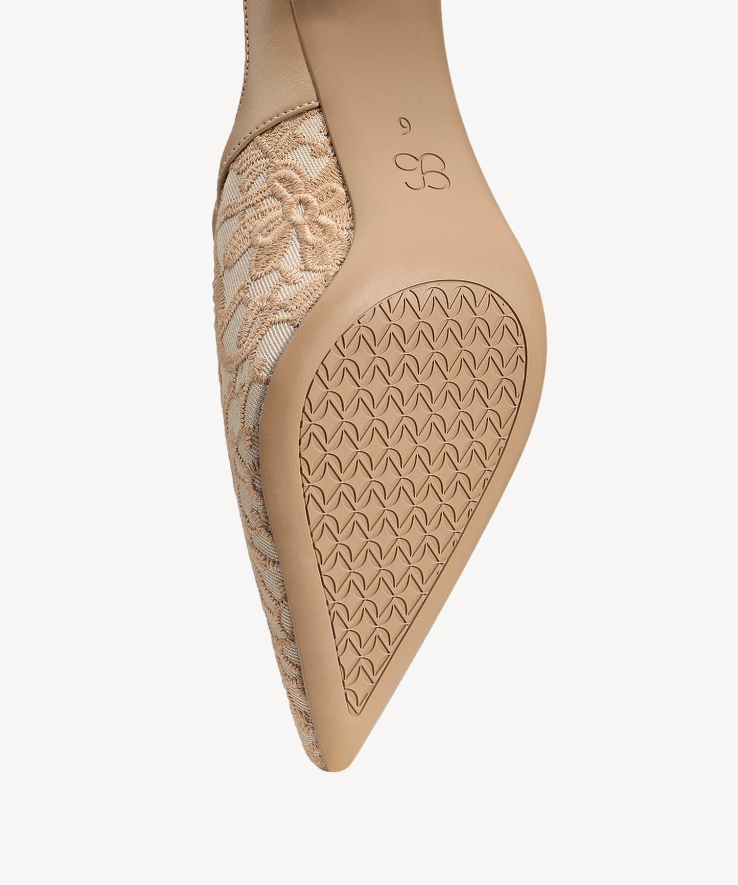 Grace | Sculpted Stiletto Geometry, Seamless Fly-Woven Luxury